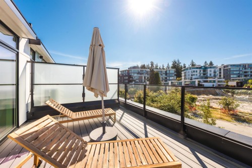 561 29Th Avenue W, Vancouver, BC 