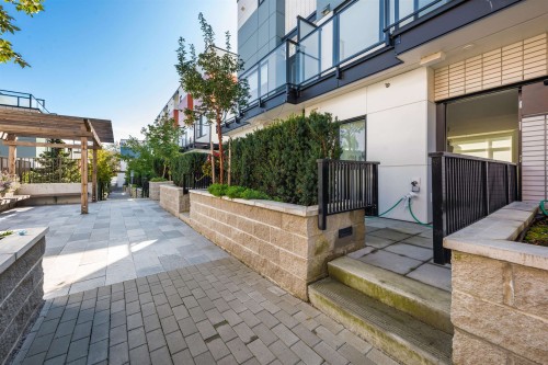 561 29Th Avenue W, Vancouver, BC 