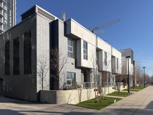 3-8693 Oolichan Way, Vancouver, BC 