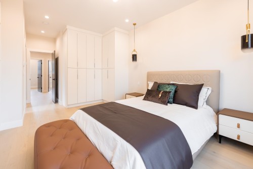 8055 18Th Avenue, Burnaby, BC 