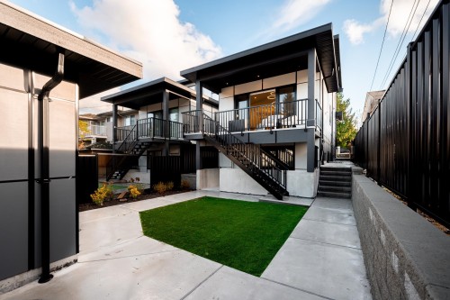 8055 18Th Avenue, Burnaby, BC 