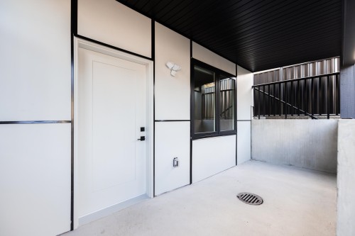 8055 18Th Avenue, Burnaby, BC 