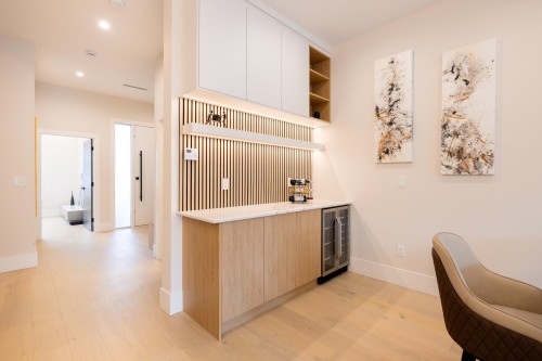 8055 18Th Avenue, Burnaby, BC 