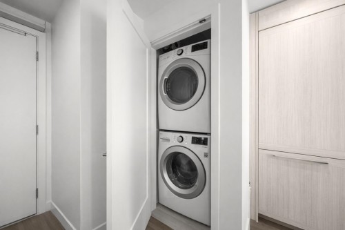 703-2351 Beta Avenue, Burnaby, BC 