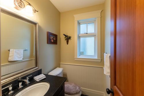 3939 14Th Avenue W, Vancouver, BC 