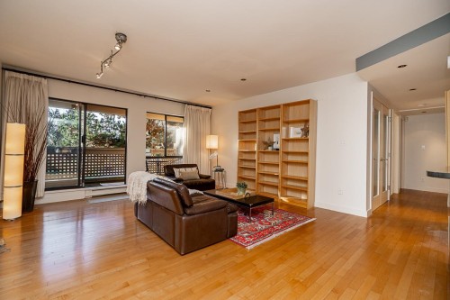 206-333 Wethersfield Drive, Vancouver, BC 