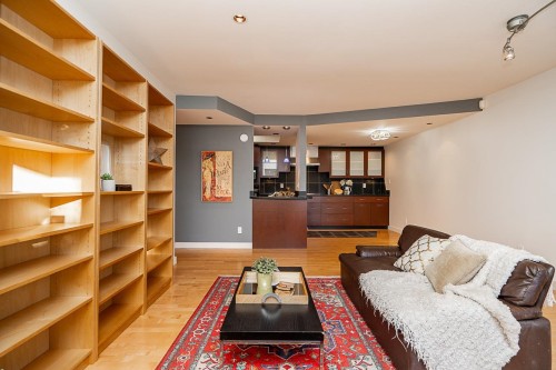 206-333 Wethersfield Drive, Vancouver, BC 