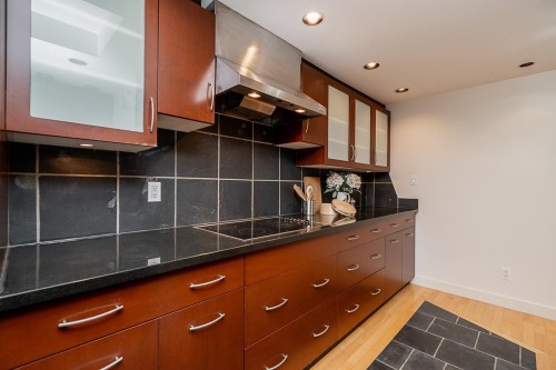 206-333 Wethersfield Drive, Vancouver, BC 