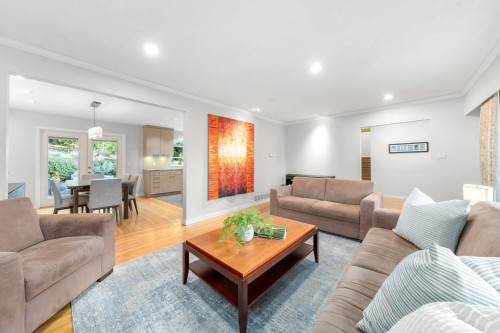 4966 Ranger Avenue, North Vancouver, BC 