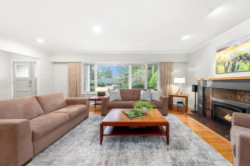 4966 Ranger Avenue, North Vancouver, BC 