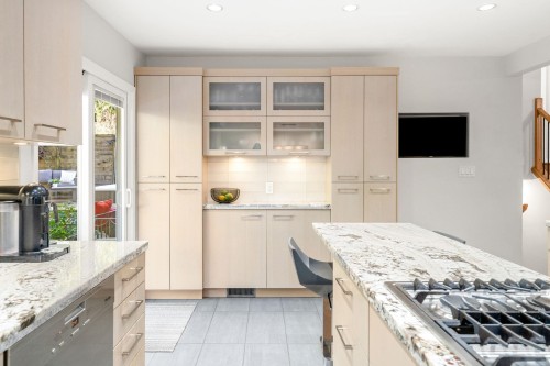 4966 Ranger Avenue, North Vancouver, BC 