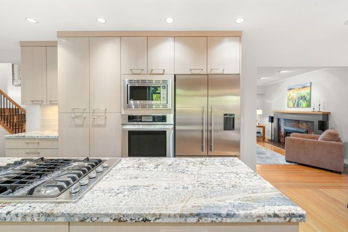 4966 Ranger Avenue, North Vancouver, BC 