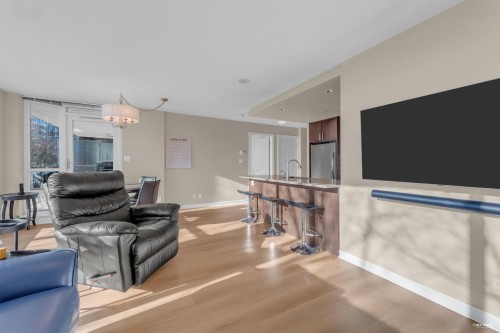 705-2978 Glen Drive, Coquitlam, BC 