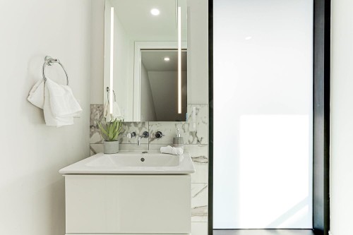 903-239 Keefer Street, Vancouver, BC 