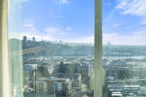 1807-1500 Fern Street, North Vancouver, BC 