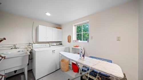 1896 14Th Avenue W, Vancouver, BC 