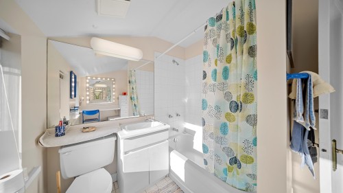 1896 14Th Avenue W, Vancouver, BC 