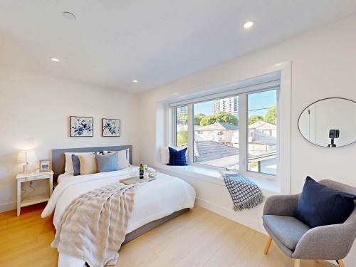 2-3425 Archimedes Street, Vancouver, BC 