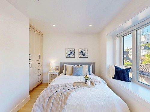 2-3425 Archimedes Street, Vancouver, BC 