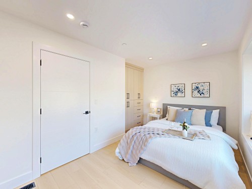 2-3425 Archimedes Street, Vancouver, BC 