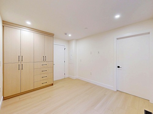 2-3425 Archimedes Street, Vancouver, BC 