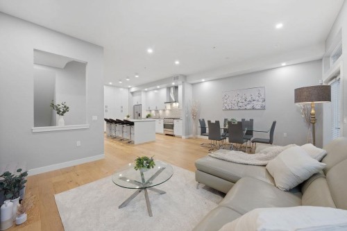 4684 Capilano Road, North Vancouver, BC 