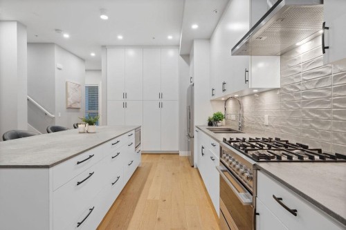 4684 Capilano Road, North Vancouver, BC 