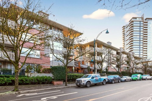 429-801 Klahanie Drive, Port Moody, BC 