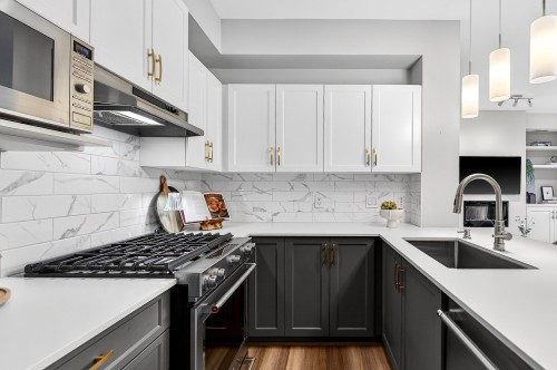 429-801 Klahanie Drive, Port Moody, BC 