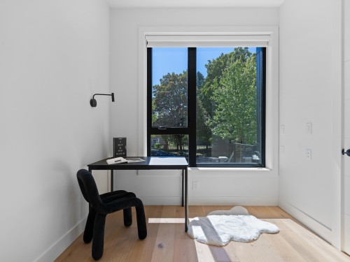 2111 46Th Avenue E, Vancouver, BC 