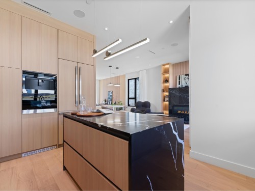 2111 46Th Avenue E, Vancouver, BC 