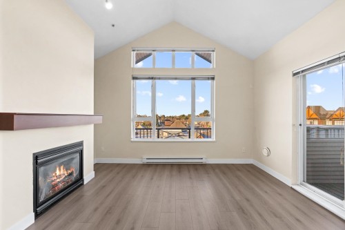 417-7089 Mont Royal Square, Vancouver, BC 