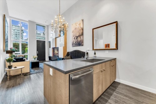 1762 Ontario Street, Vancouver, BC 