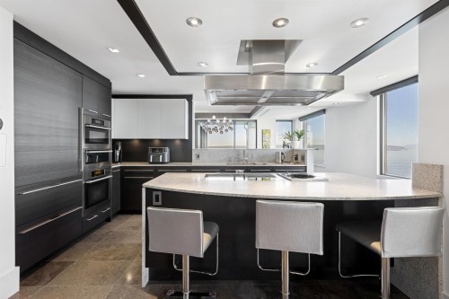 9-2250 Bellevue Avenue, West Vancouver, BC 