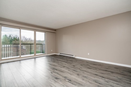 319-9847 Manchester Drive, Burnaby, BC 