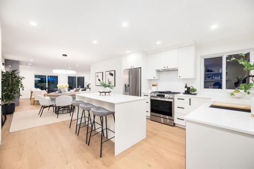 2654 Masefield Road, North Vancouver, BC 