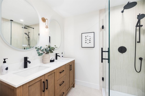 2654 Masefield Road, North Vancouver, BC 