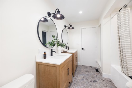 2654 Masefield Road, North Vancouver, BC 