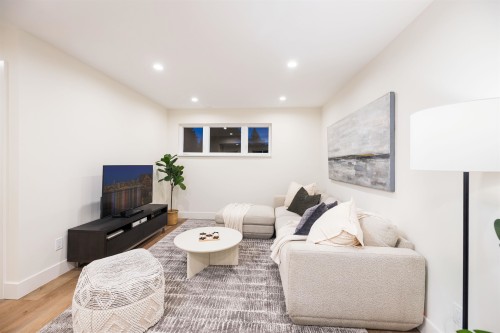 2654 Masefield Road, North Vancouver, BC 