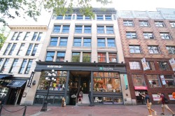 404-310 Water Street  Vancouver, BC V6B 1B6