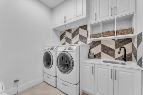 2268 Latimer Avenue, Coquitlam, BC 