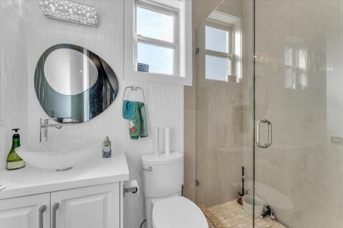 2268 Latimer Avenue, Coquitlam, BC 