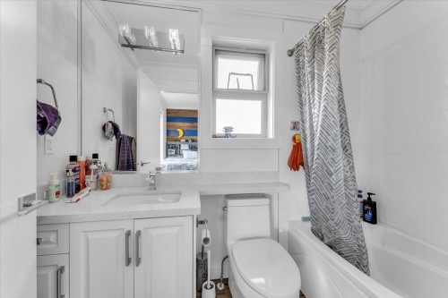 2268 Latimer Avenue, Coquitlam, BC 