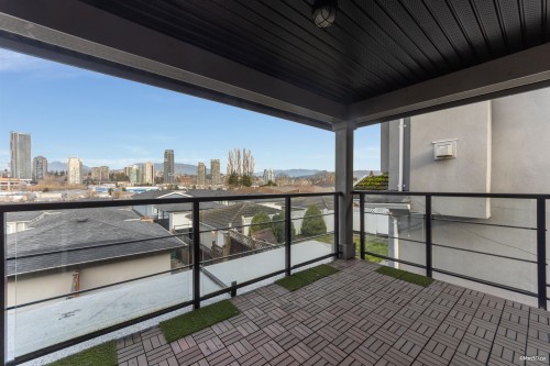 5087 Dominion Street, Burnaby, BC 