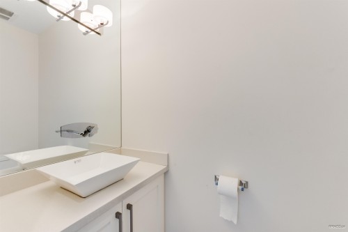 5087 Dominion Street, Burnaby, BC 