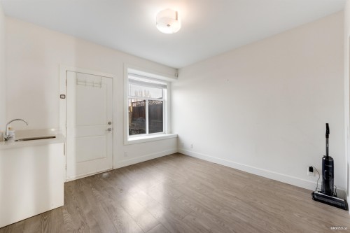 5087 Dominion Street, Burnaby, BC 