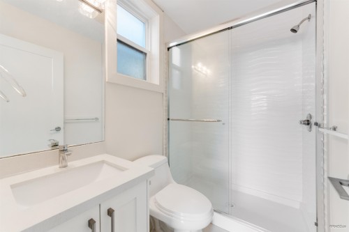 5087 Dominion Street, Burnaby, BC 