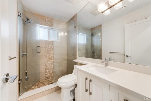 5087 Dominion Street, Burnaby, BC 