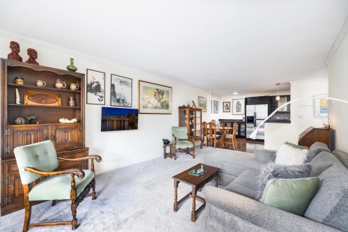 209-141 13Th Street W, North Vancouver, BC 