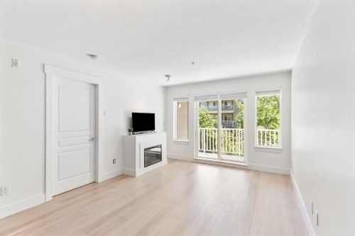 210-12283 224 Street, Maple Ridge, BC 